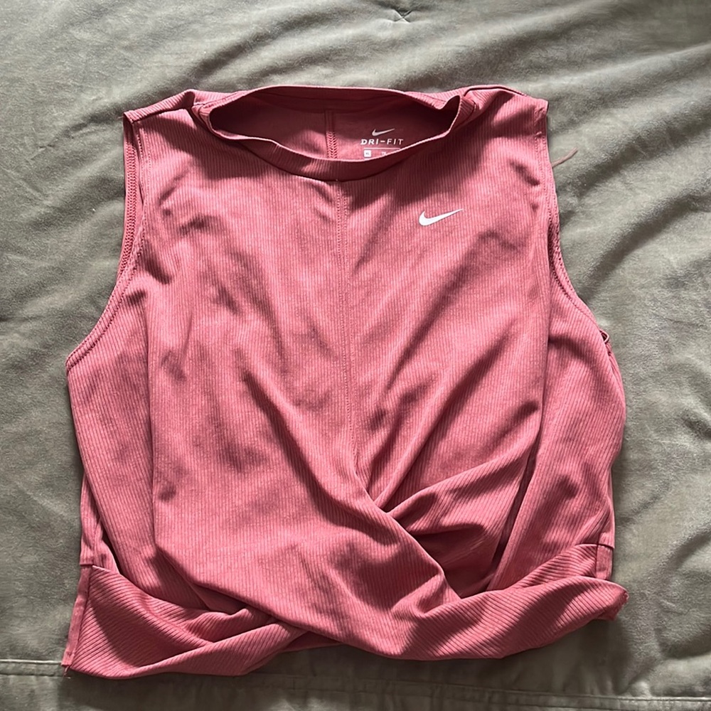 Nike dri-fit top